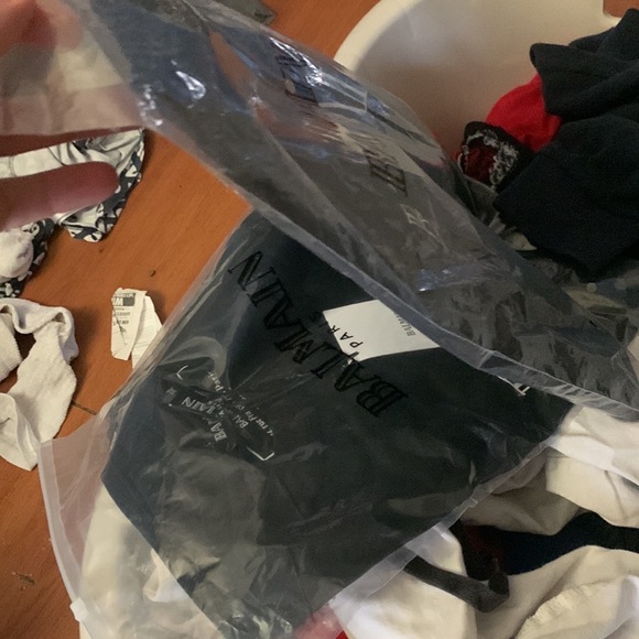 Black balmain tees - Picture 8 of 8